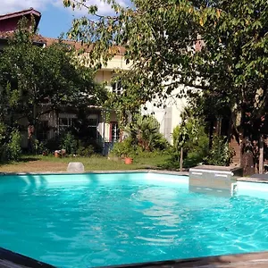 https://le-patio-gironnais.midi-pyreneeshotels.com