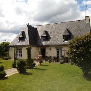 https://by-the-lake.inbrittany.com